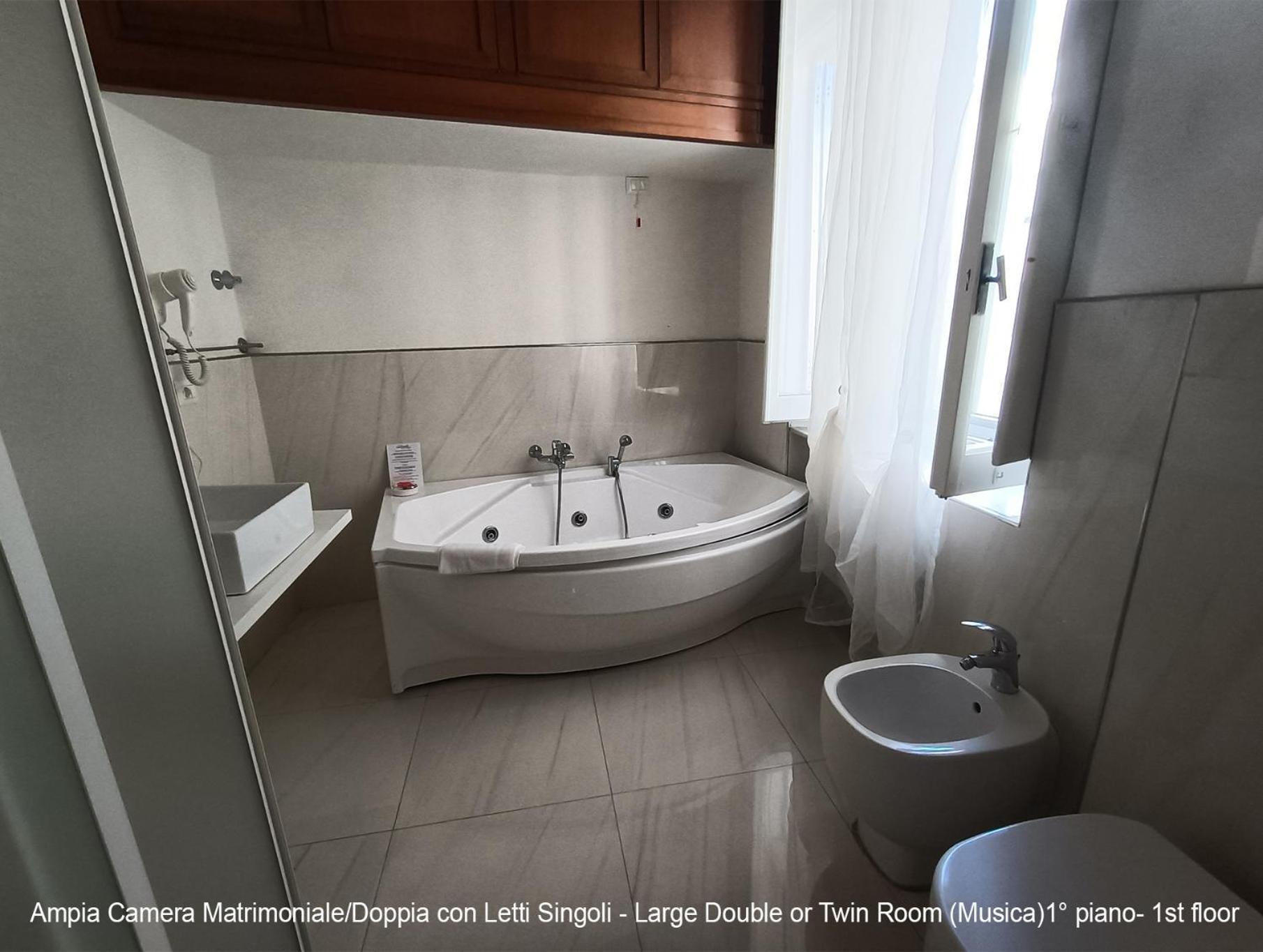 B&B 52Cento Arezzo Exterior photo